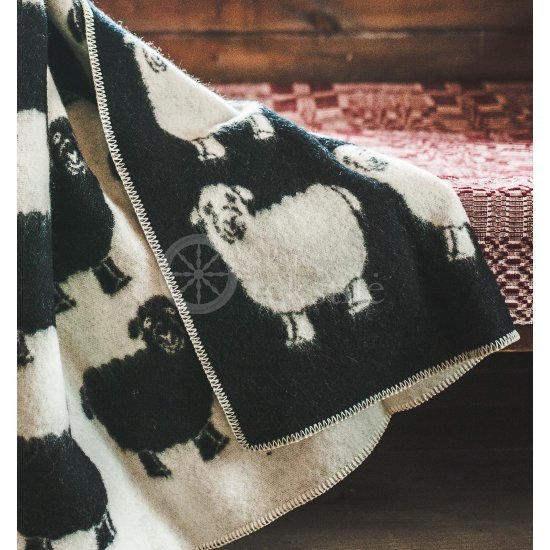Wool blanket ,,Avytė" black